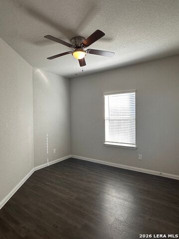 Image 8 of 13 For 620-622 Grayson Ln