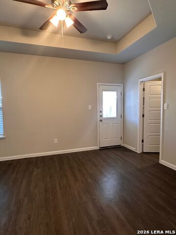 Image 9 of 13 For 620-622 Grayson Ln