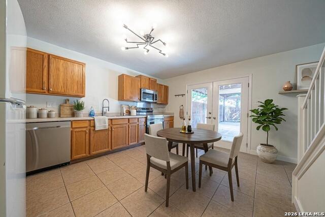 Image 3 of 13 For 9843 Highland