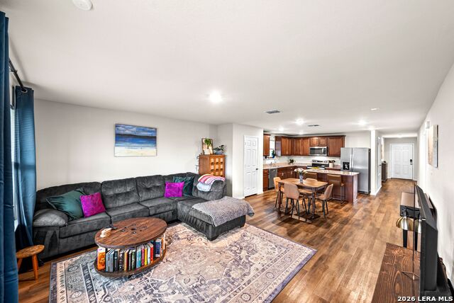 Image 9 of 35 For 531 Wild Olive Way