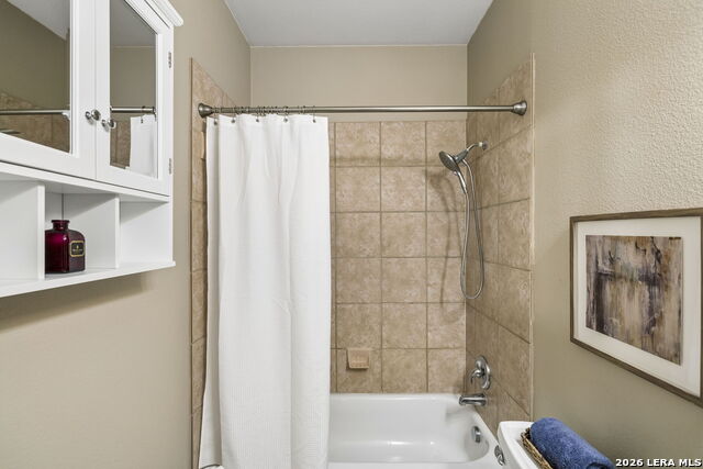 Image 27 of 93 For 18730 Danforth Cv