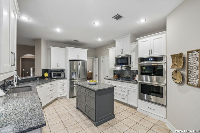 Image 31 of 93 For 18730 Danforth Cv