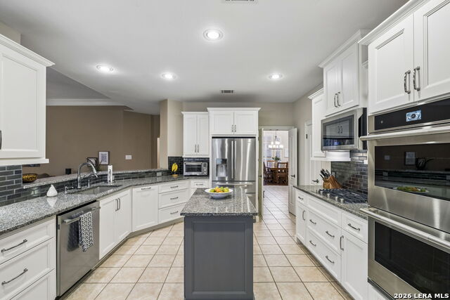 Image 33 of 93 For 18730 Danforth Cv