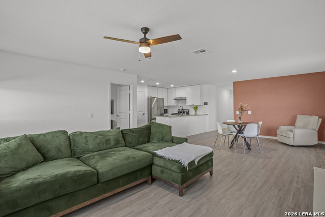 Image 13 of 49 For 575 Lew Pass