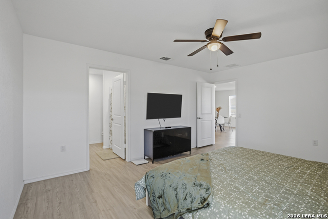 Image 18 of 49 For 575 Lew Pass