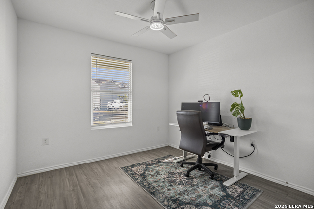 Image 22 of 49 For 575 Lew Pass