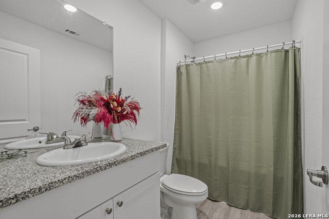 Image 26 of 49 For 575 Lew Pass