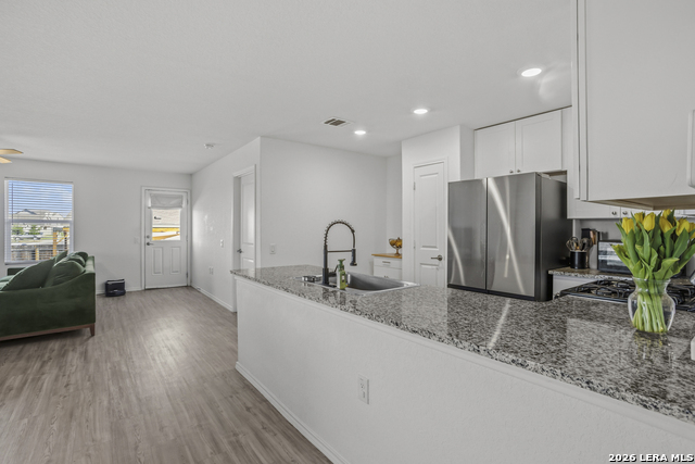 Image 6 of 49 For 575 Lew Pass