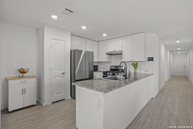 Image 8 of 49 For 575 Lew Pass