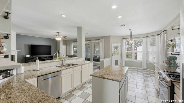 Image 8 of 44 For 4520 Ridge Peak