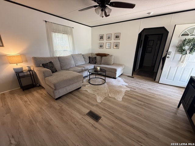 Image 11 of 26 For 240 Creekside