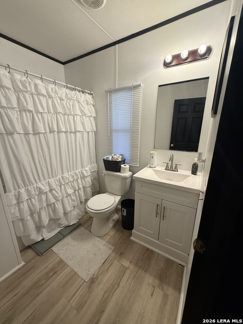 Image 18 of 26 For 240 Creekside