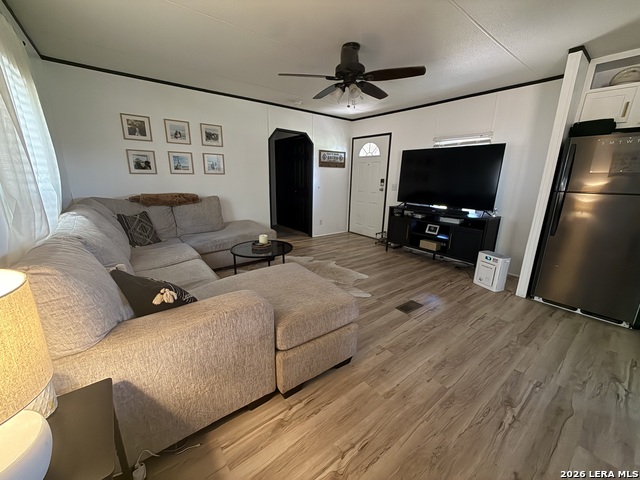 Image 8 of 26 For 240 Creekside