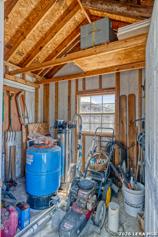 Image 31 of 47 For 2292 County Road 400