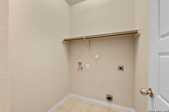 Image 21 of 26 For 10934 Honorly Cove