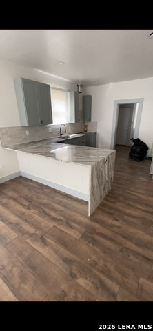 Image 8 of 9 For 637 Canton  