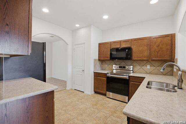 Image 10 of 21 For 26822 Villa Toscana