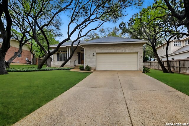 Image 4 of 29 For 6 Ancient Bend