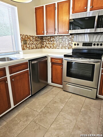 Image 8 of 18 For 9514 Quicksilver