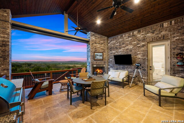 Listing photo id 3 for 1311 Ellsworth Farm