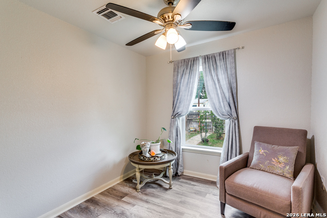 Image 13 of 28 For 266 Bundy St.