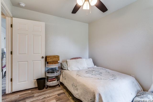 Image 15 of 28 For 266 Bundy St.