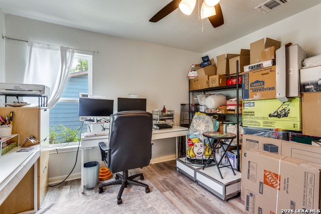 Image 18 of 28 For 266 Bundy St.