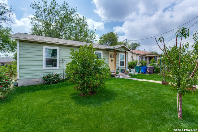 Image 21 of 28 For 266 Bundy St.