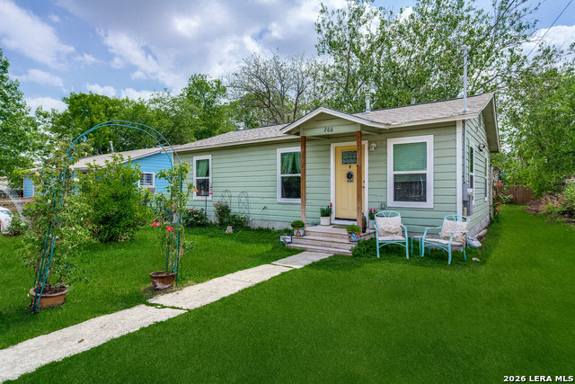 Image 8 of 28 For 266 Bundy St.