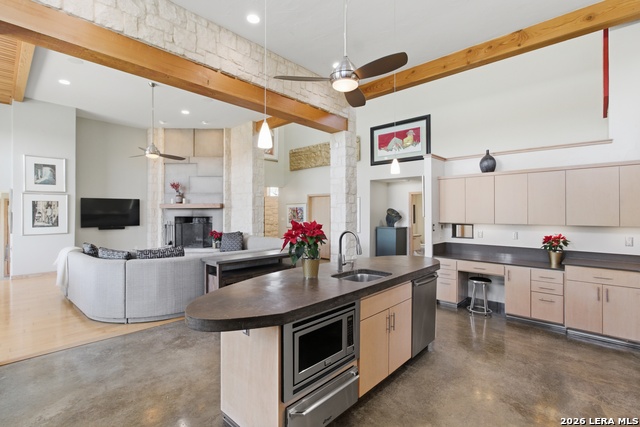 Image 10 of 79 For 170 Bootlegger