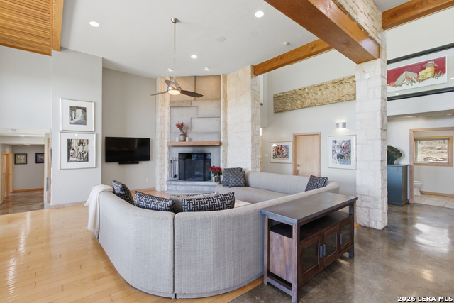 Image 13 of 79 For 170 Bootlegger