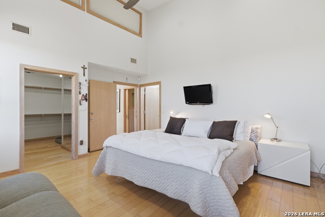 Image 19 of 79 For 170 Bootlegger