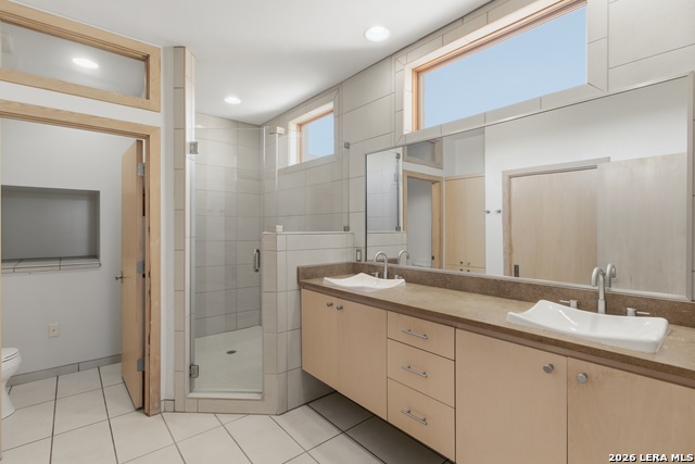 Image 21 of 79 For 170 Bootlegger