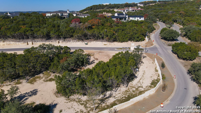 Image 18 of 43 For 21350 Treetop Terrace