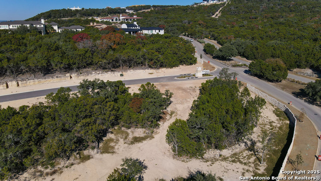 Image 20 of 43 For 21350 Treetop Terrace