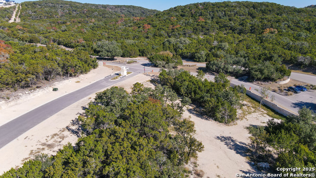 Image 23 of 43 For 21350 Treetop Terrace