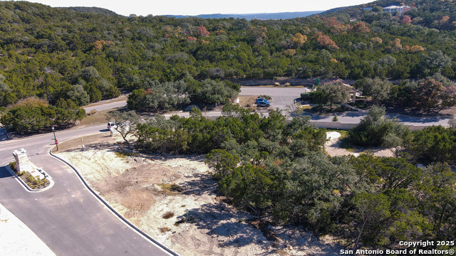 Image 25 of 43 For 21350 Treetop Terrace