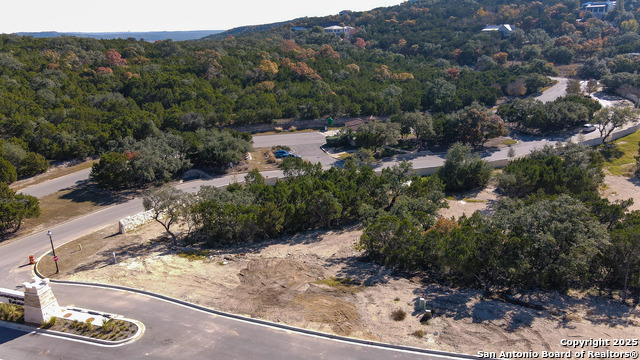 Image 26 of 43 For 21350 Treetop Terrace