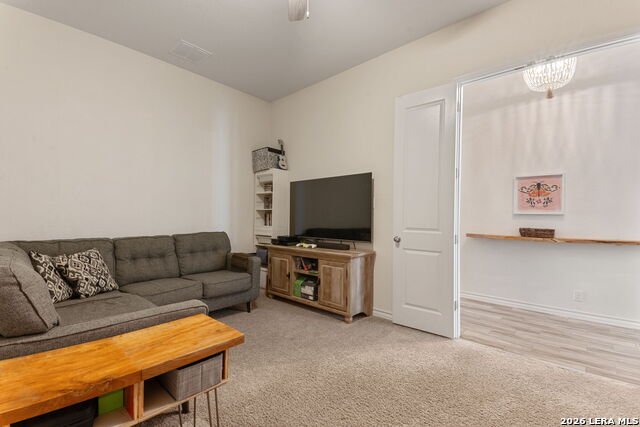 Listing photo id 11 for 162 Cimarron Creek