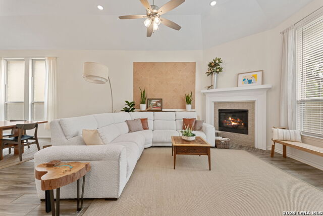 Listing photo id 17 for 162 Cimarron Creek