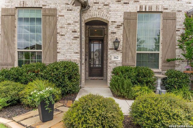 Listing photo id 1 for 162 Cimarron Creek