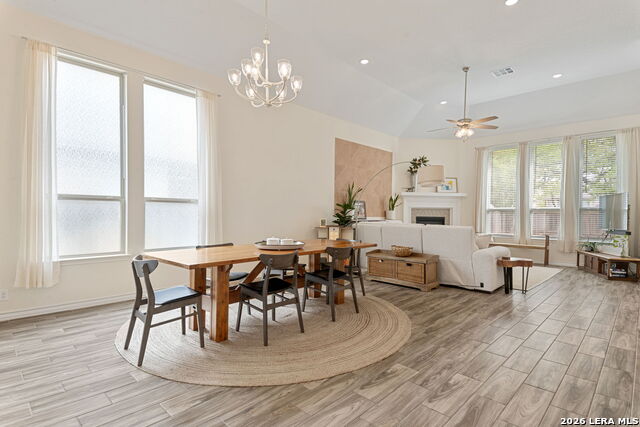 Listing photo id 4 for 162 Cimarron Creek