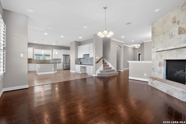 Image 15 of 49 For 18039 Branson