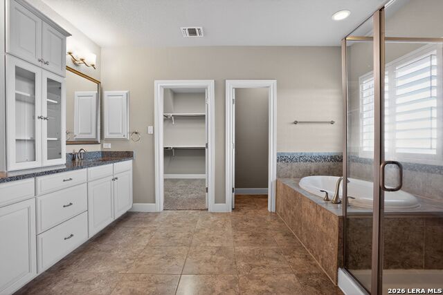 Image 36 of 49 For 18039 Branson