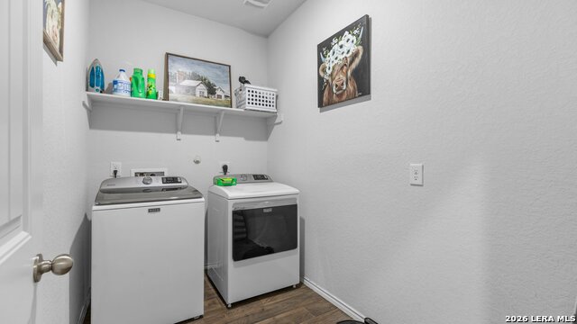 Image 11 of 21 For 731 Monarch Dr