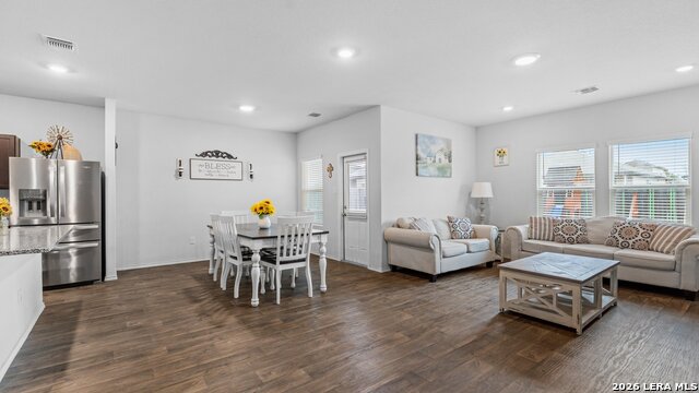 Image 5 of 21 For 731 Monarch Dr