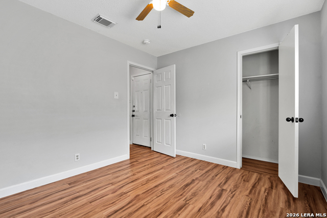 Image 13 of 20 For 9443 Sycamore Brook