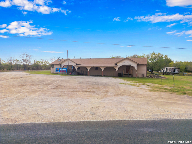 Image 2 of 17 For 13585 Luckey Rd