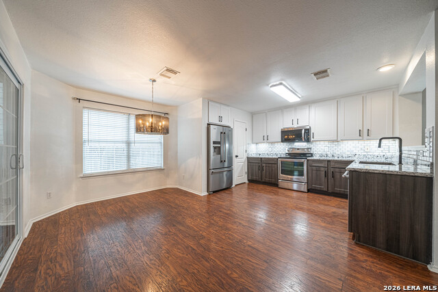 Image 13 of 34 For 11215 Archers Bay