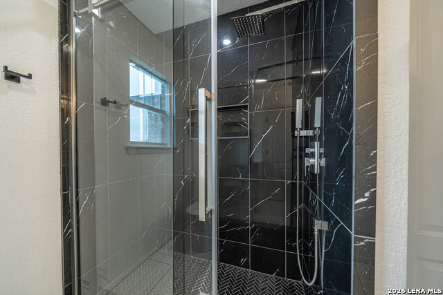 Image 23 of 34 For 11215 Archers Bay